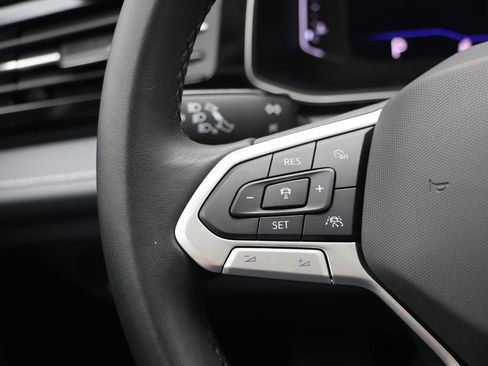 Used 2025 Volkswagen Jetta SEL image 21