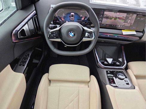 New 2026 BMW X3 xDrive30i w/ Premium Package AWD/4WD image 13