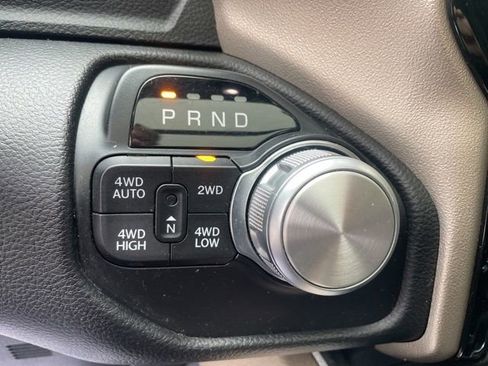 Used 2019 RAM 1500 Laramie image 29