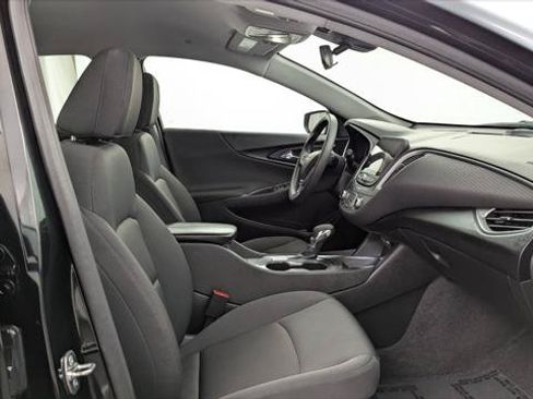 Used 2025 Chevrolet Malibu LT FWD image 22