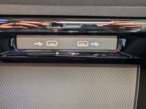 New 2026 Volkswagen GTI SE FWD image 24