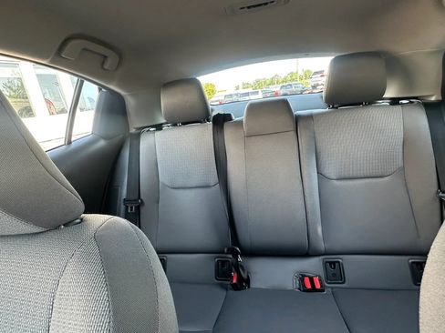 Used 2026 Toyota Prius LE FWD image 17
