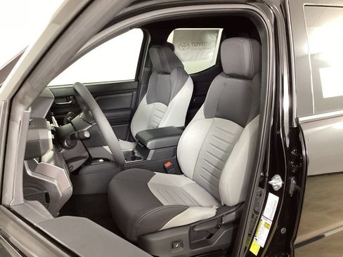 Used 2026 Toyota Tacoma TRD Sport AWD/4WD image 25