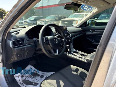 Used 2020 Honda Accord EX image 15