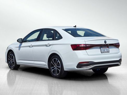 Used 2025 Volkswagen Jetta Sport FWD image 7