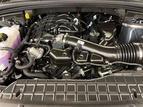 New 2025 Jeep Grand Cherokee L Limited image 18