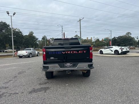 Used 2024 Chevrolet Silverado 2500 LT image 6