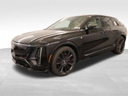 New 2026 Cadillac Lyriq V image 4