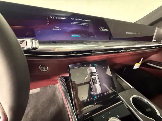 New 2026 Cadillac Escalade Luxury w/ Touring Package AWD/4WD image 18