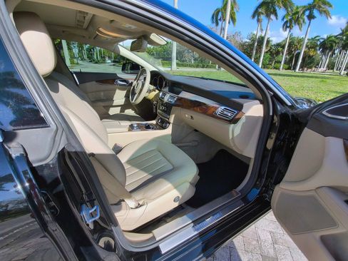 Used 2013 Mercedes-Benz CLS 550 4MATIC image 36