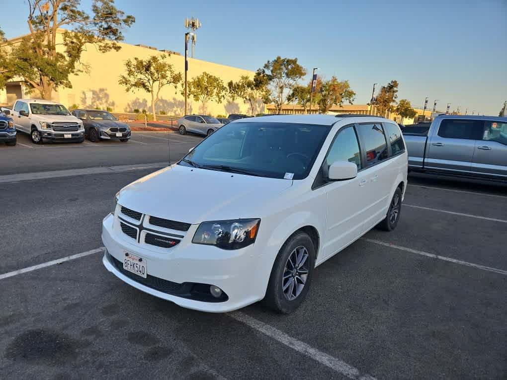 Used 2016 Dodge Grand Caravan R/T FWD image 1