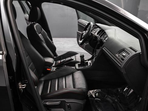 Used 2019 Volkswagen GTI S image 32