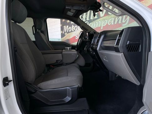 Used 2021 Ford F550 4x4 Crew Cab Super Duty image 21