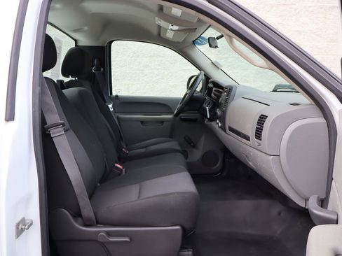 Used 2013 Chevrolet Silverado 2500 W/T image 6
