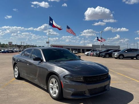 Used 2023 Dodge Charger SXT RWD image 1