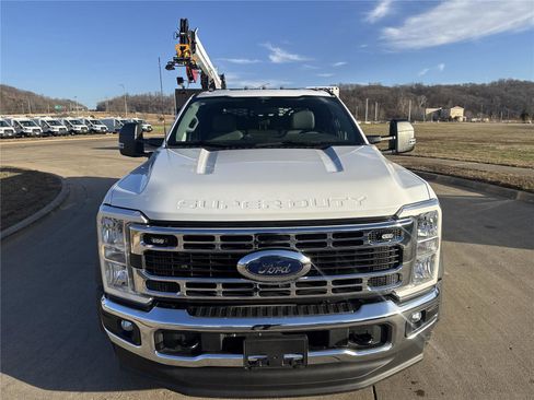 New 2026 Ford F550 4x4 Supercab Super Duty image 15