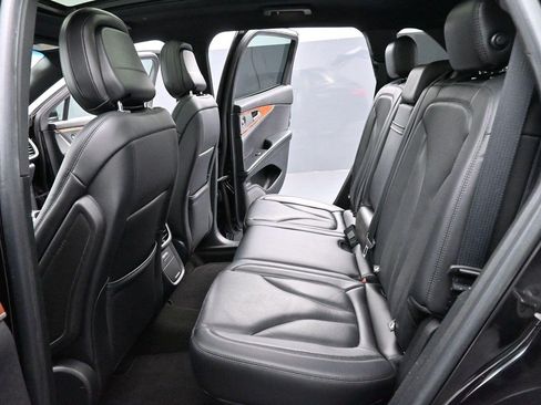 Used 2020 Lincoln Nautilus Reserve AWD/4WD image 33