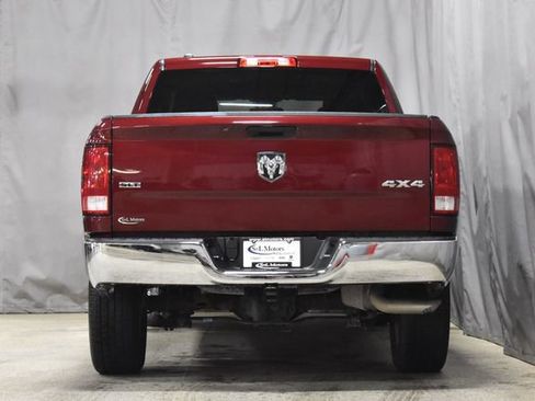 Used 2022 RAM 1500 Classic SLT image 8