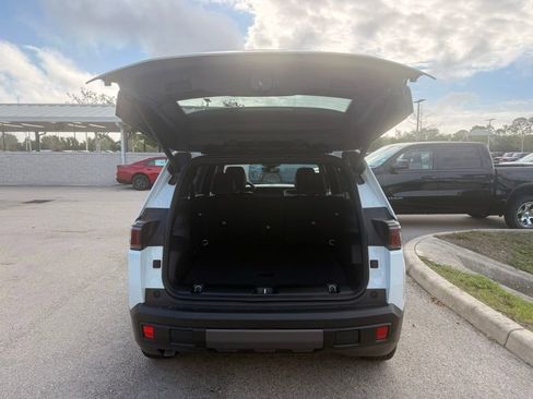 New 2026 Jeep Cherokee Limited AWD/4WD image 37