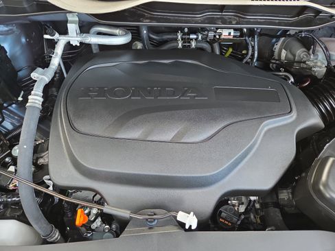 Used 2025 Honda Odyssey Elite image 45