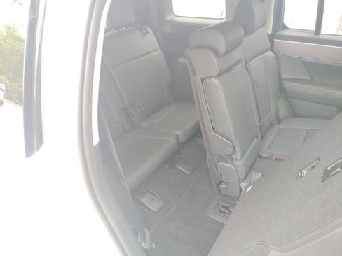 Used 2025 Hyundai Santa Fe SEL FWD image 48