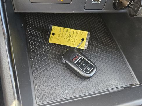 Certified 2025 Honda CR-V LX image 17