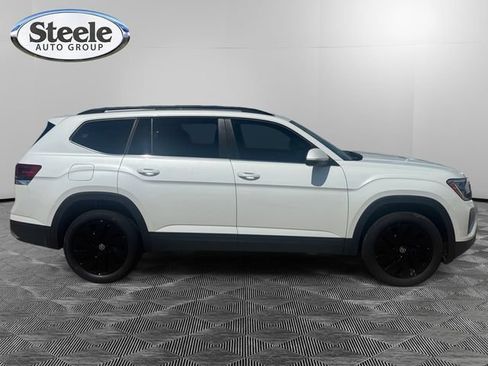 New 2026 Volkswagen Atlas SE FWD image 6