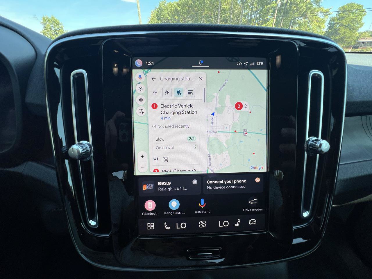 Used 2023 Volvo XC40 Recharge Plus AWD/4WD image 19
