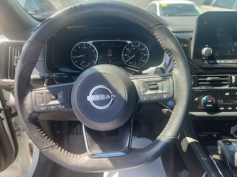 Used 2024 Nissan Pathfinder Rock Creek AWD/4WD image 23