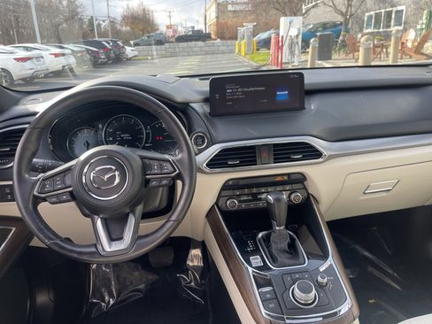 Used 2022 MAZDA CX-9 Signature image 11