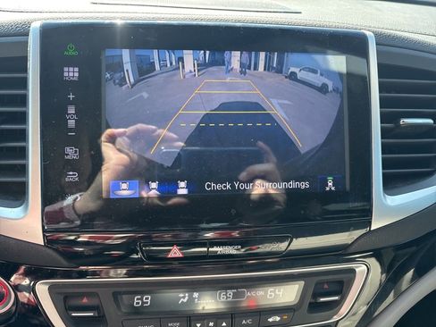 Used 2016 Honda Pilot Elite image 12