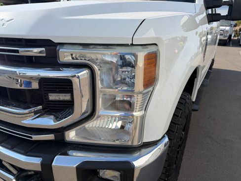 Used 2022 Ford F250 XLT w/ XLT Premium Package AWD/4WD image 9