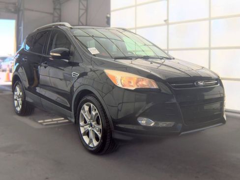 Used 2014 Ford Escape Titanium FWD image 3