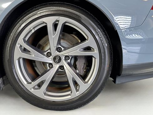 Used 2023 Audi e-tron GT Premium Plus image 29