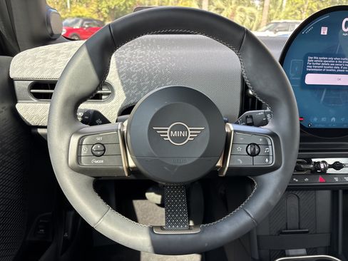 Used 2025 MINI Cooper S FWD image 18
