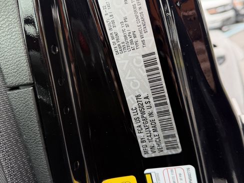 Used 2023 Jeep Wrangler Unlimited Rubicon w/ Xtreme 35 Tire Package image 21