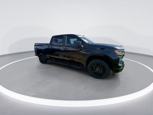 Used 2024 Chevrolet Silverado 1500 Custom w/ Turbomax Blackout Package image 2