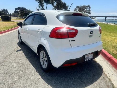 Used 2013 Kia Rio EX w/ Convenience Pkg FWD image 5