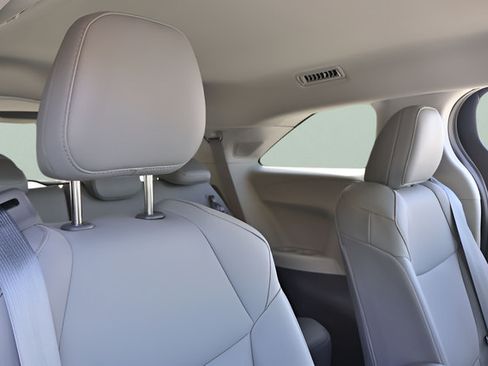 Used 2023 Toyota Sienna XLE w/ XLE Plus Package AWD/4WD image 24