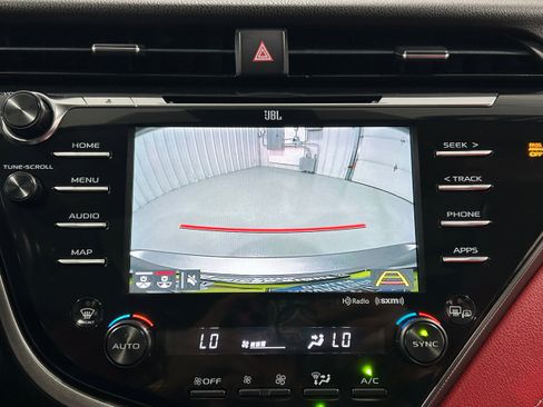 Used 2019 Toyota Camry XSE FWD image 8