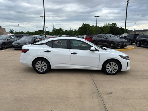 Used 2024 Nissan Sentra S FWD image 4