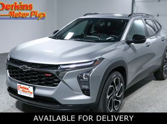 Used 2025 Chevrolet Trax RS w/ Sunroof Package FWD video 1