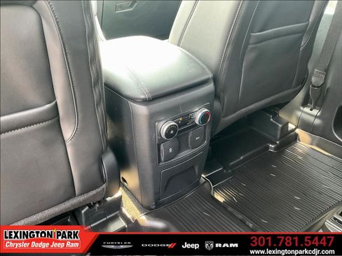 Used 2023 Ford Explorer XLT w/ Equipment Group 202A AWD/4WD image 10
