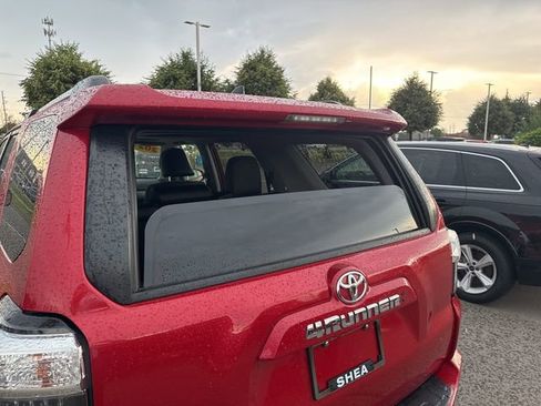 Used 2021 Toyota 4Runner SR5 Premium w/ Moonroof Package image 26