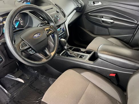 Used 2017 Ford Escape SE AWD/4WD image 11