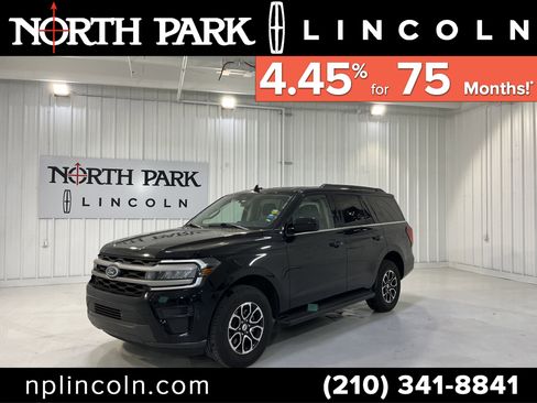 Used 2024 Ford Expedition XLT image 1