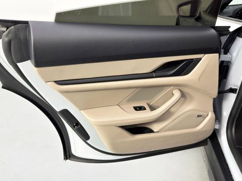 Used 2024 Porsche Taycan 4 Cross Turismo image 43