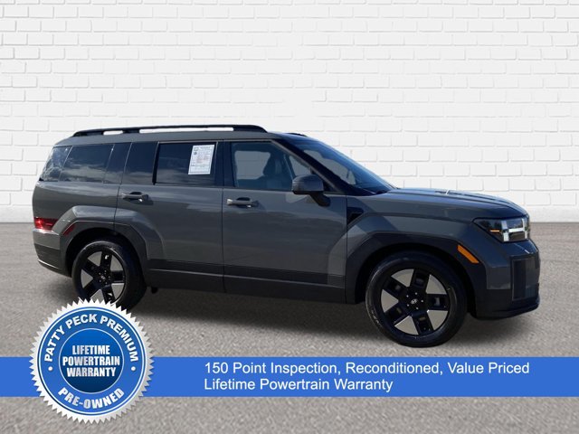 Used 2025 Hyundai Santa Fe SEL FWD image 1
