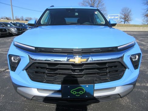 Certified 2024 Chevrolet TrailBlazer LT w/ Driver Confidence Package image 8