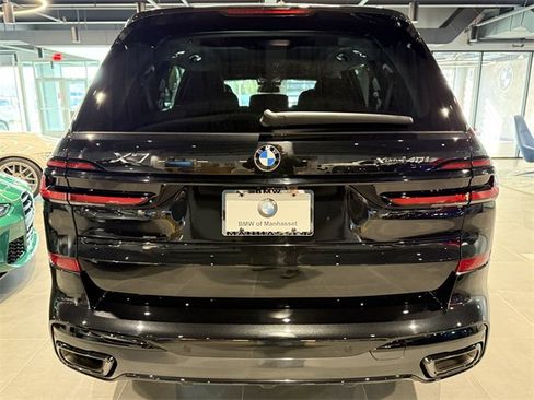 Used 2026 BMW X7 xDrive40i w/ M Sport Package image 6